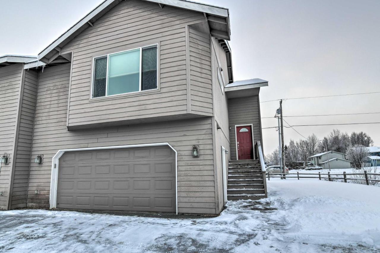 Cozy Anchorage Townhome Less Than Half Mile To Jewel Lake! Exterior photo